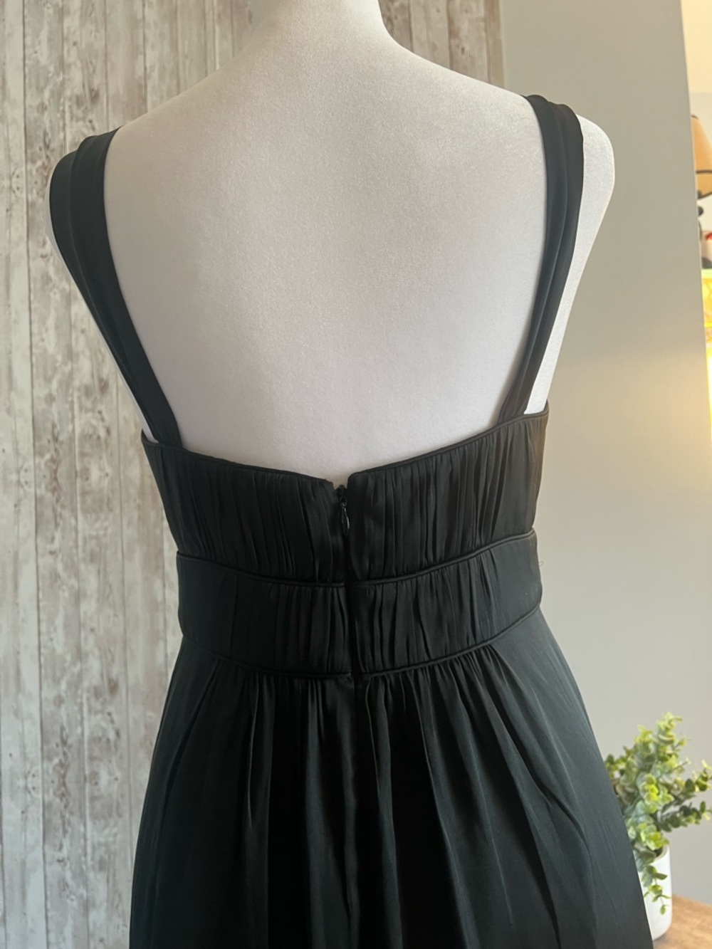Banana Republic Silk Black V-Neck Maxi Dress Cinched Wedding Formal NEW size 2 - Picture 6 of 12